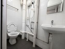 Blk 705 Hougang Avenue 2 (Hougang), HDB Executive #574568071